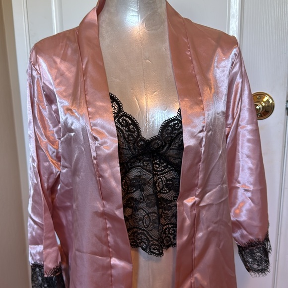 Sexy Women’s 4 Piece Pink/Black Lace Lingerie Set  - Robe, Shorts,Tank&underwear - Picture 3 of 13